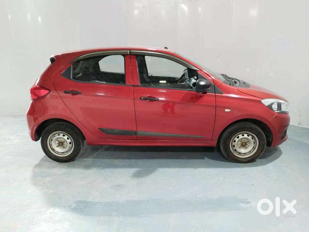 Tata Tiago 1.2 Revotron Xm, 2019, Petrol