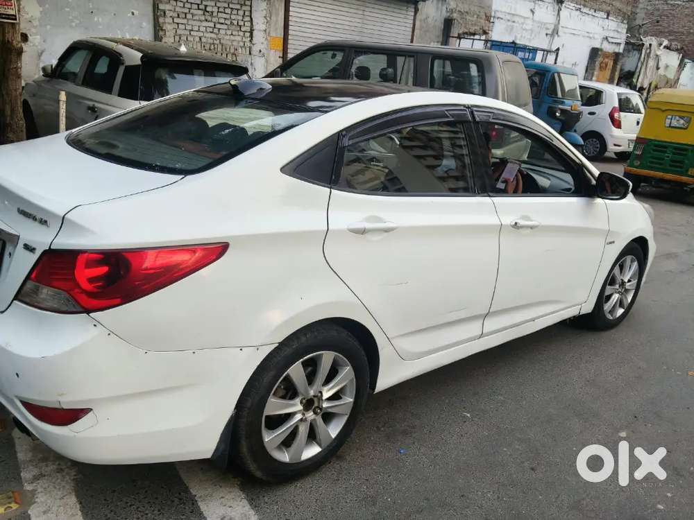 Hyundai Verna Crdi Manual 2012 Sx