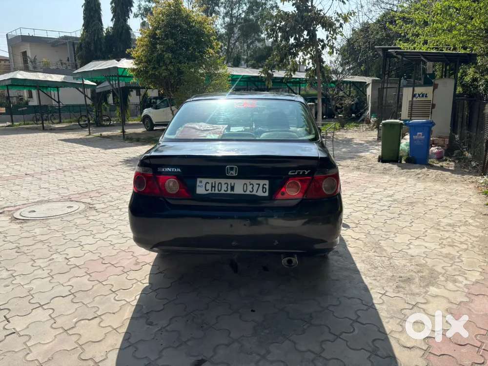 Honda City Zx 2006 Cng & Petrol Well Maintained