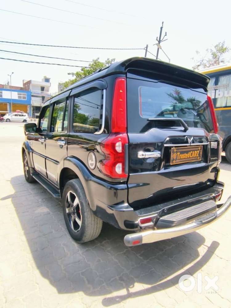 Mahindra Scorpio Classic 2.2 S 11 Mt 7 Cc, 2023, Diesel