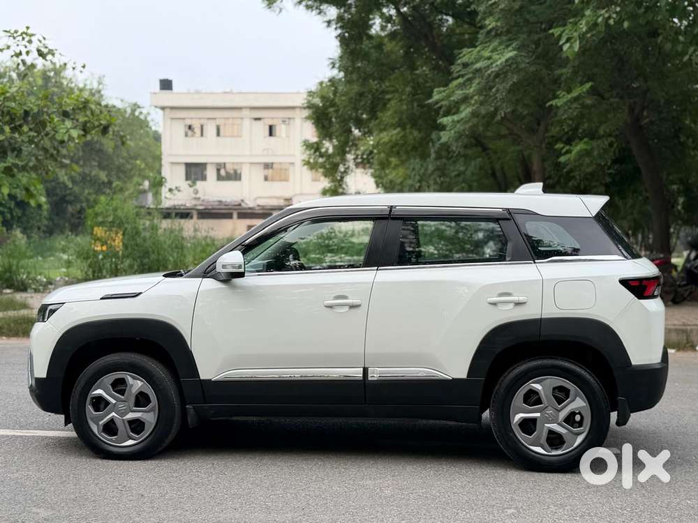 Maruti Suzuki Brezza 1.5 Vxi Smart Hybrid, 2023, Petrol
