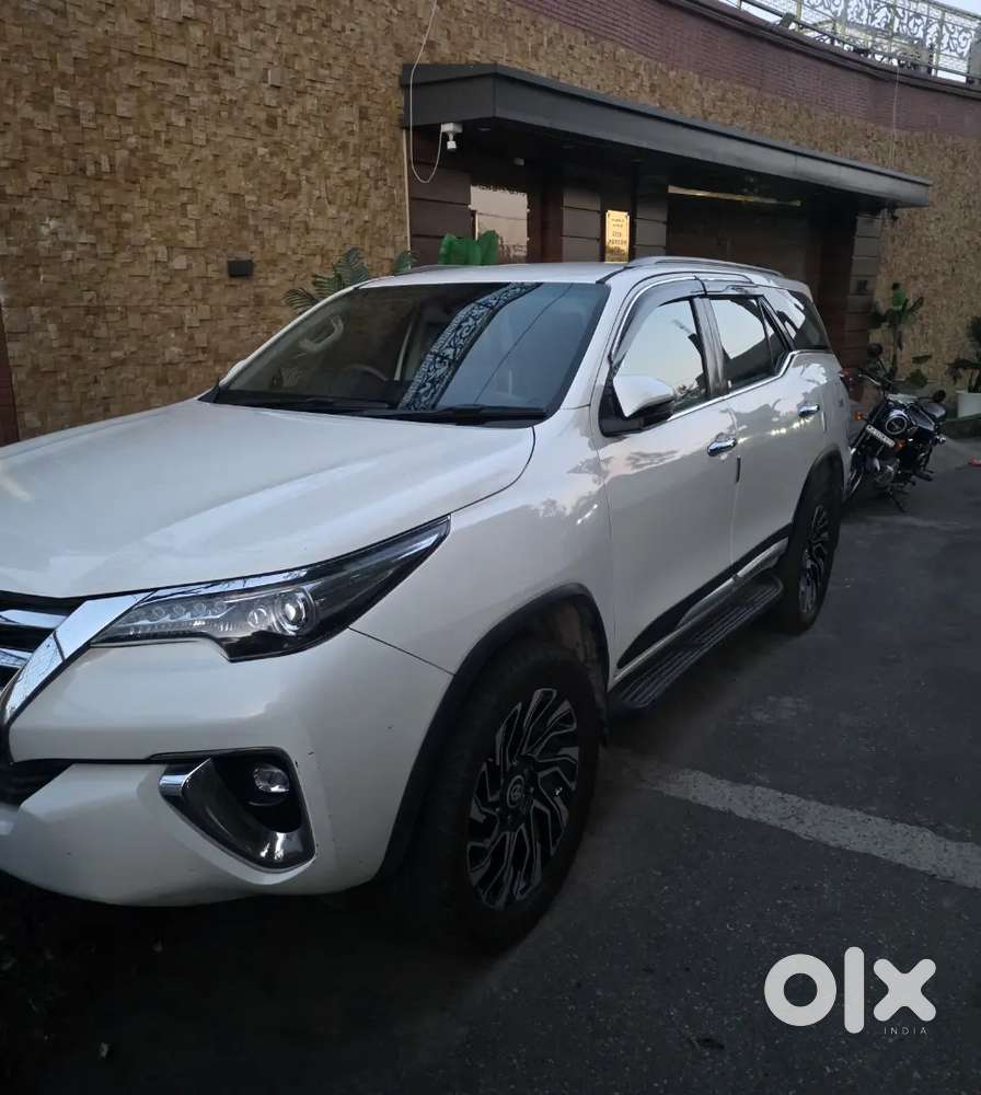 Toyota Fortuner 2018 Diesel 82300 Km Driven