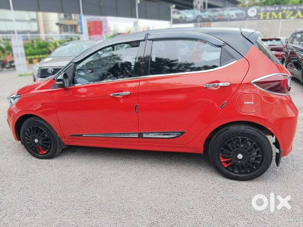 Tata Tiago 1.2 Revotron Xt (o), 2024, Petrol