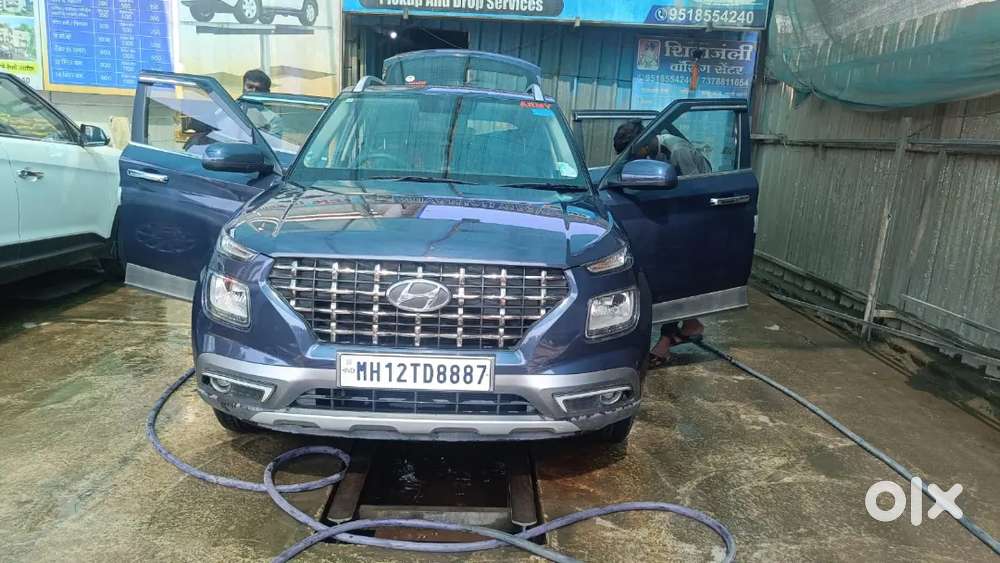 Hyundai Venue Petrol 2021( Army Person)full Insurance