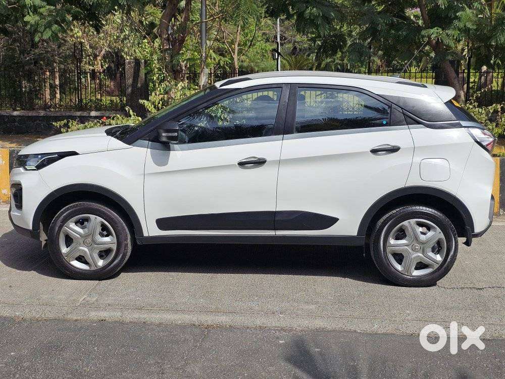 Tata Nexon 1.2 Revotron Xm (s), 2022, Petrol