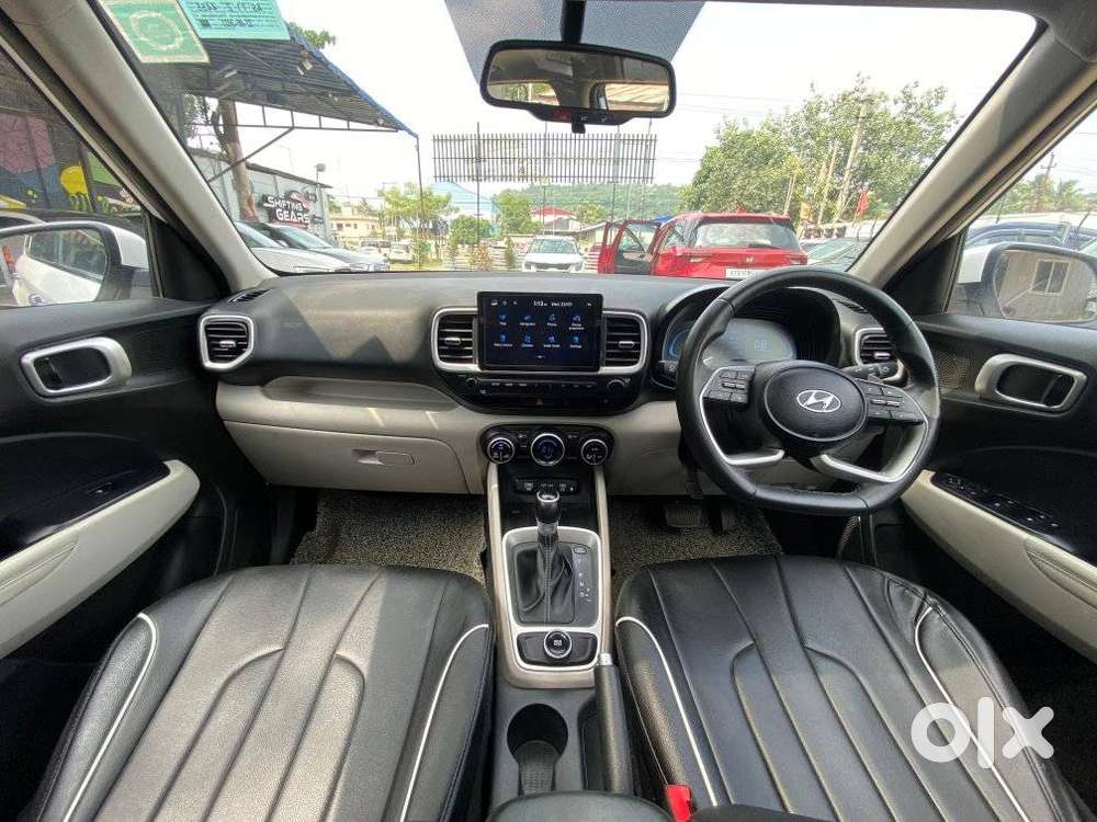 Hyundai Venue 1.0 Sx (o) Turbo Dct, 2023, Petrol