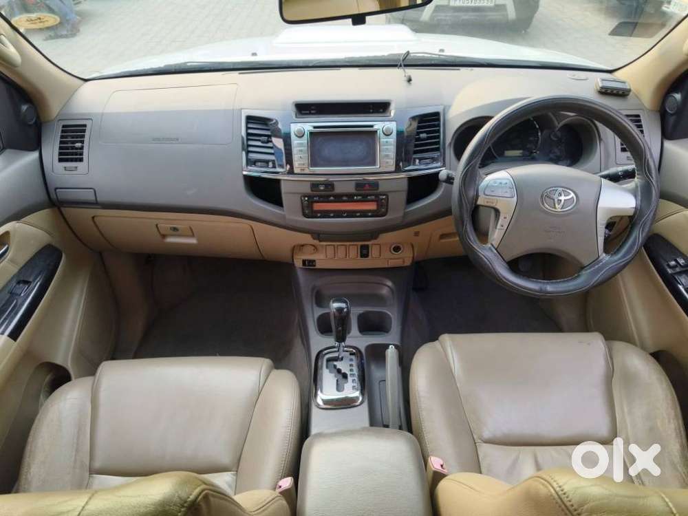 Toyota Fortuner 3.0 4x2 Automatic, 2012, Diesel