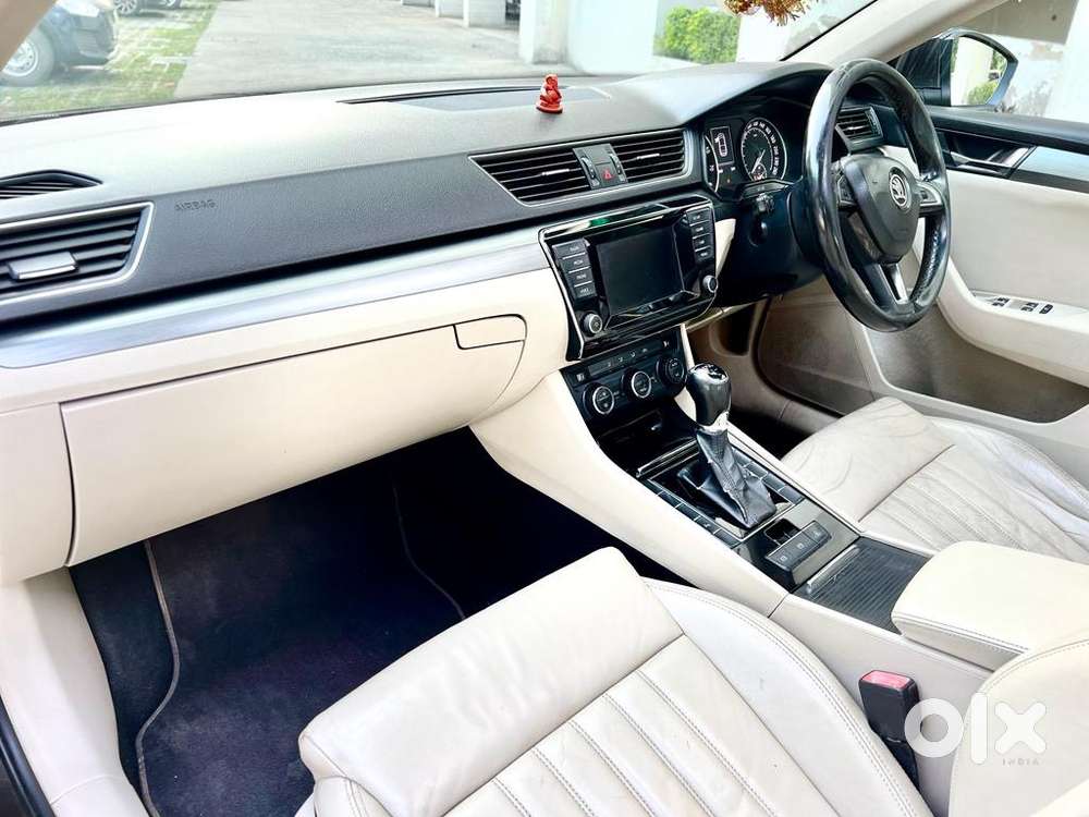 Skoda Superb Petrol Automatic 2016-2019 Pristine Condition