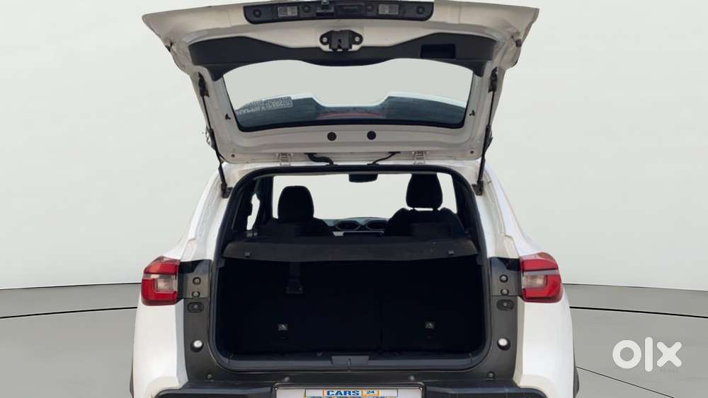 Nissan Magnite 1.0 Xv Turbo Cvt, 2022, Petrol