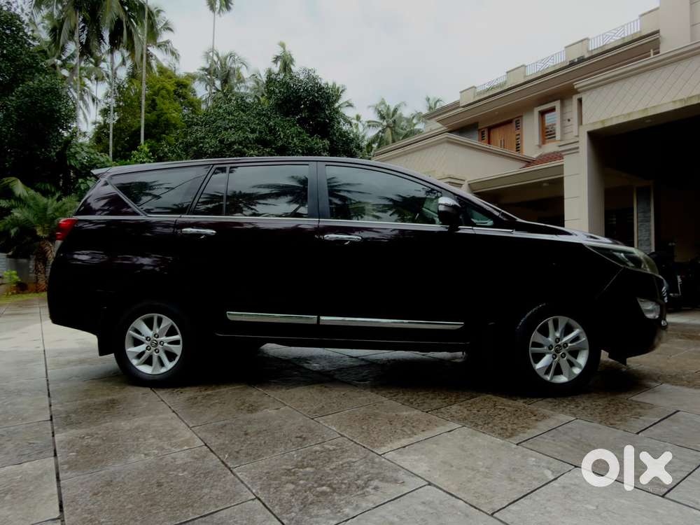 Toyota Innova Crysta 2.8z Automatic, 2017, Diesel