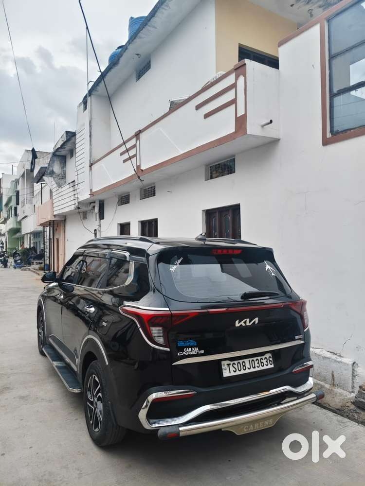 Kia Carens 2023 Petrol Well Maintained