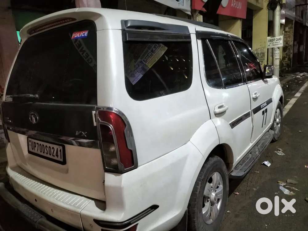 Tata Safari Storme 2017 Power Window Child Ac Tyre Well Condition.
