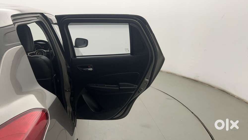 Maruti Suzuki Swift Amt Vvt Vxi, 2021, Petrol