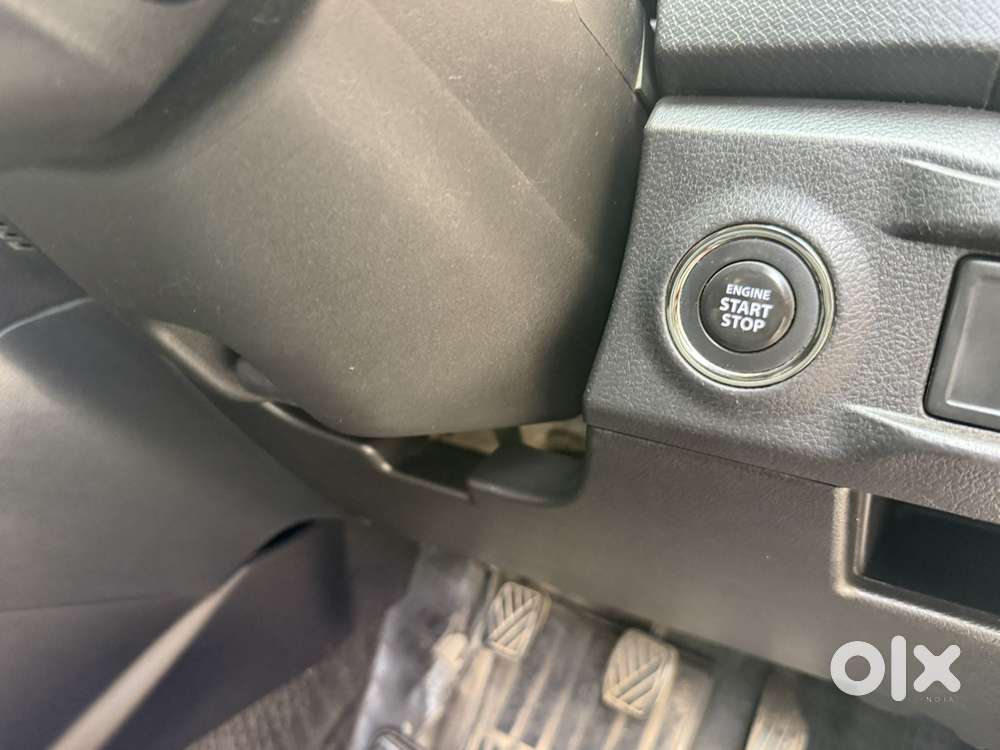 Maruti Suzuki Brezza Zdi+ Dual Tone, 2019, Diesel