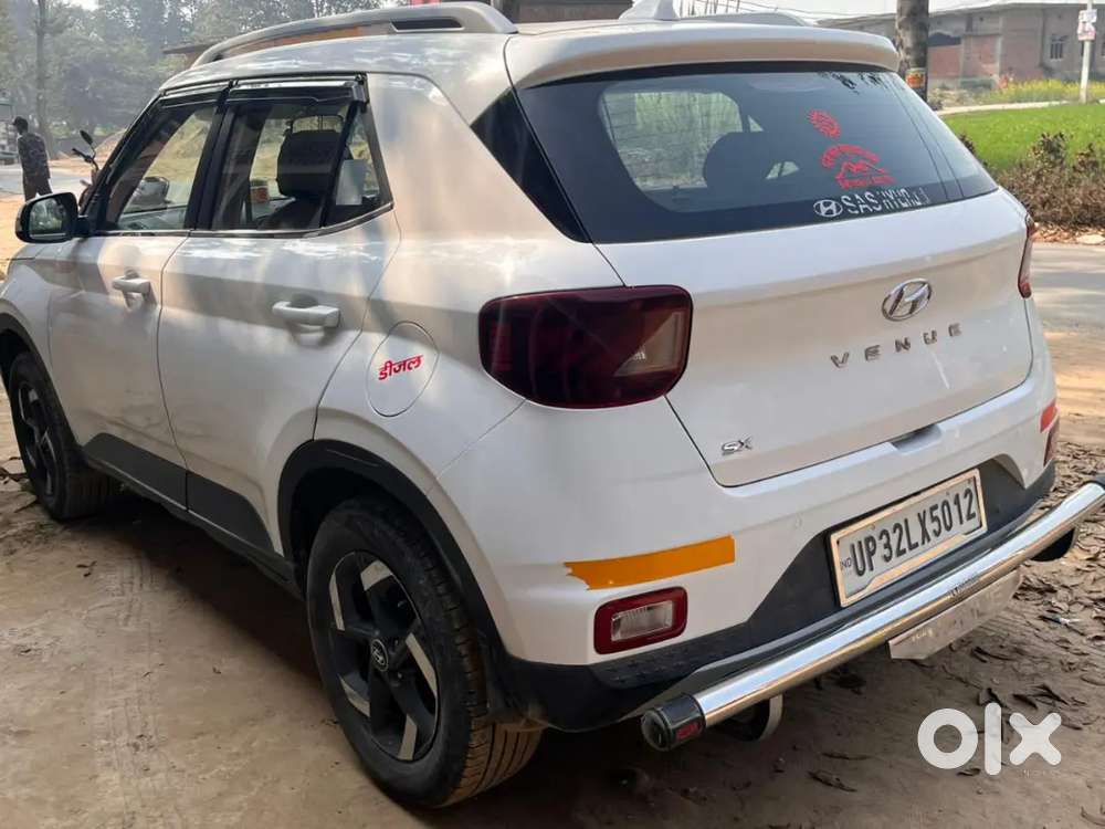 Hyundai Venue 2021 Diesel 89000 Km Driven