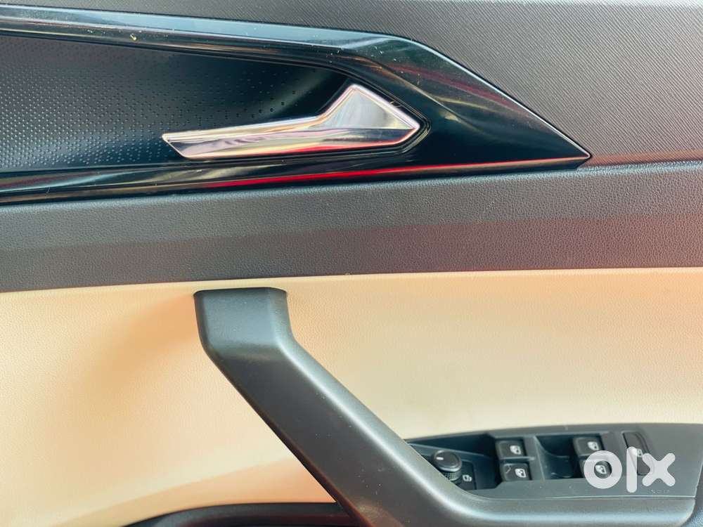 Skoda Slavia 1.0 Tsi Style At, 2023, Petrol