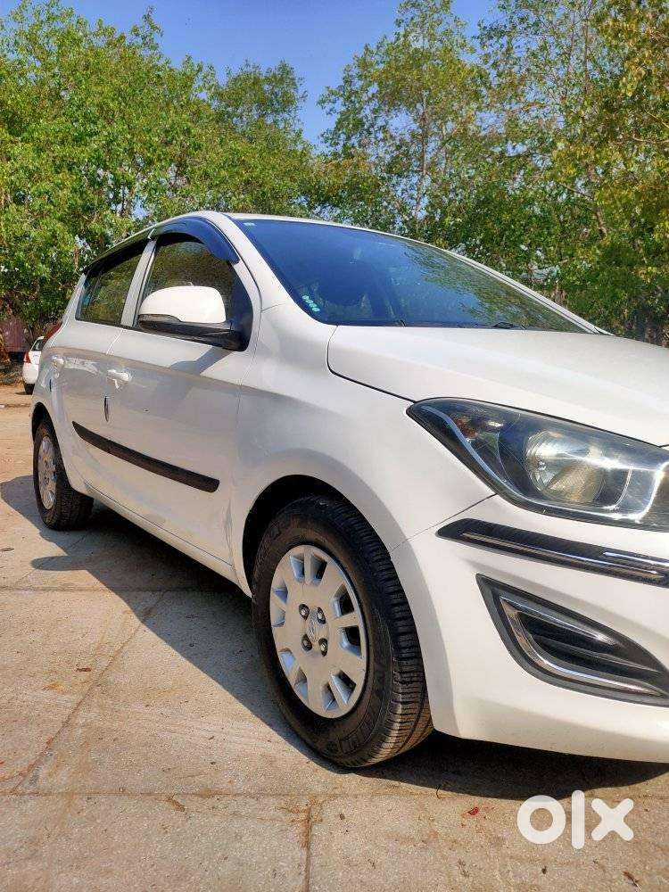 Hyundai I20 Magna 1.2 Mt, 2013, Petrol
