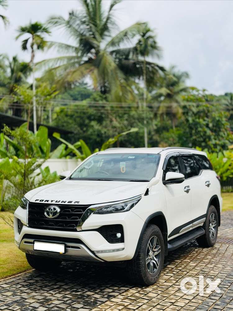 Toyota Fortuner 2022 Diesel Well Maintained