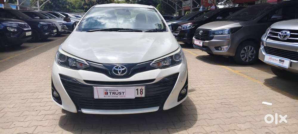 Toyota Yaris V Cvt, 2020, Petrol