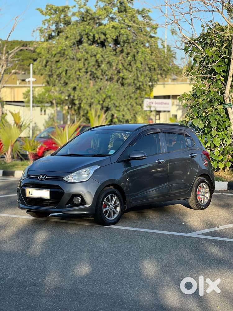 Hyundai Grand I10 Asta Option, 2016, Petrol