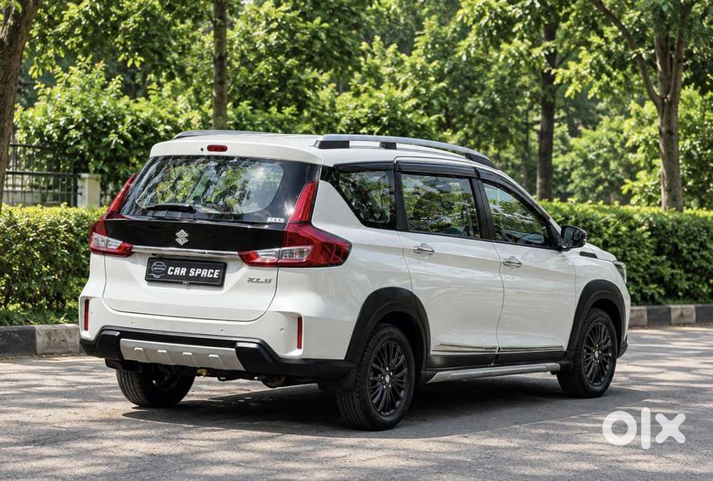 Maruti Suzuki Xl6 1.5 Alpha At, 2022, Petrol