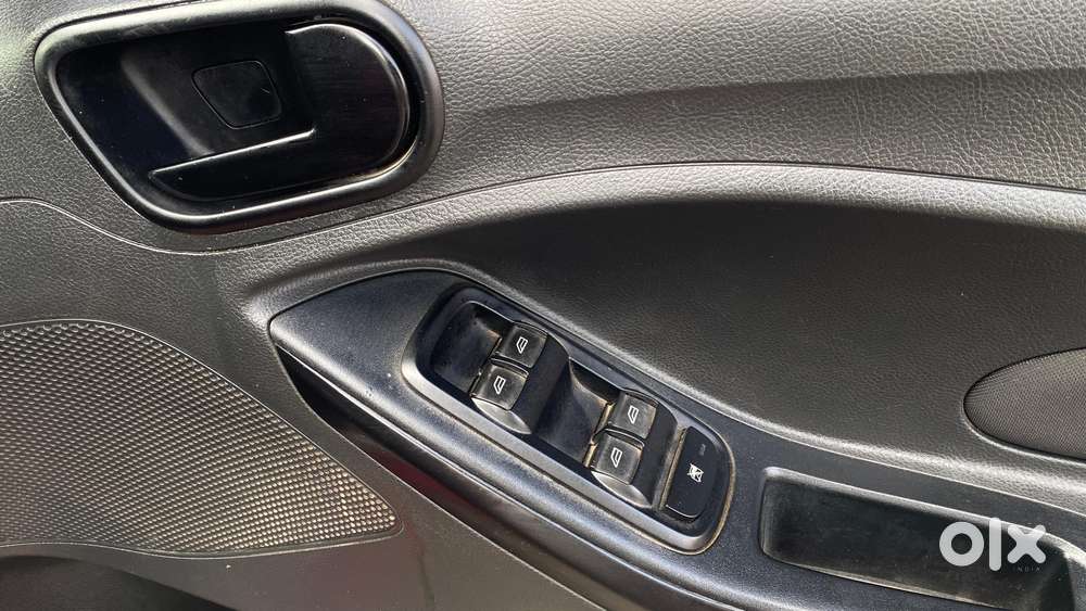Ford Figo Petrol Titanium, 2020, Petrol