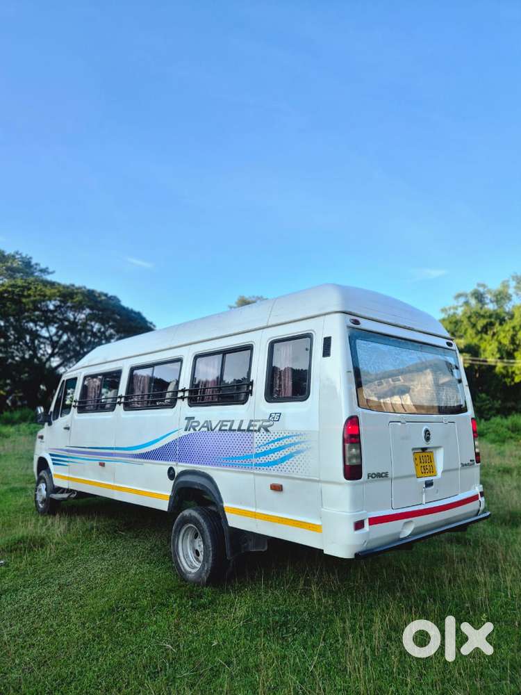 Force Motors Trax Cruiser 12 Str Ac, 2017, Diesel