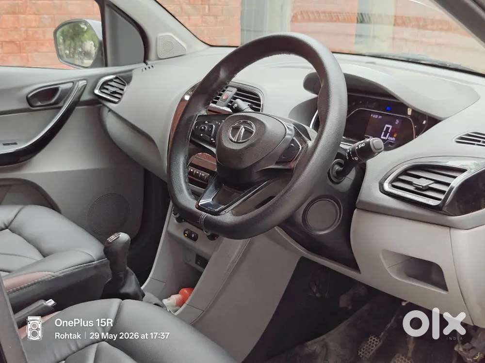 High End Model Company Cng Tata Tigor