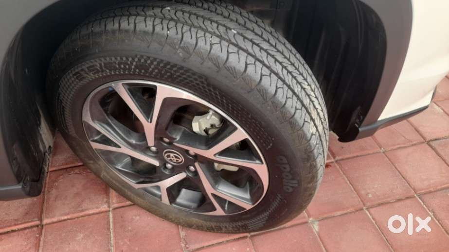 Toyota Urban Cruiser Hyryder 1.5 V Hybrid, 2024, Petrol