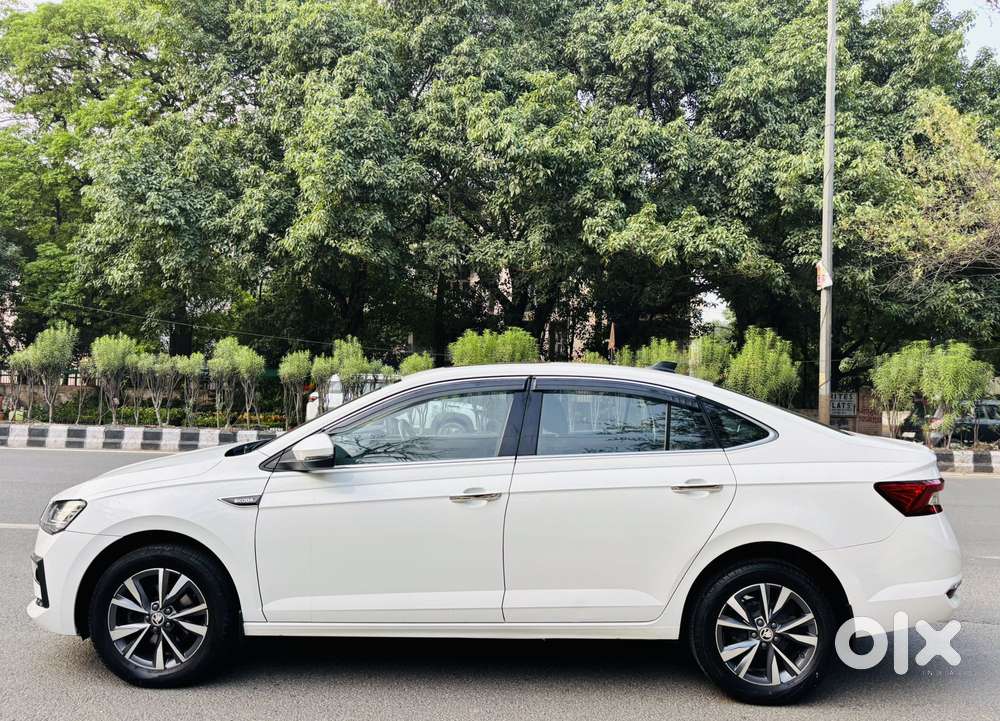 Skoda Slavia Style 1.0l Tsi At, 2023, Petrol