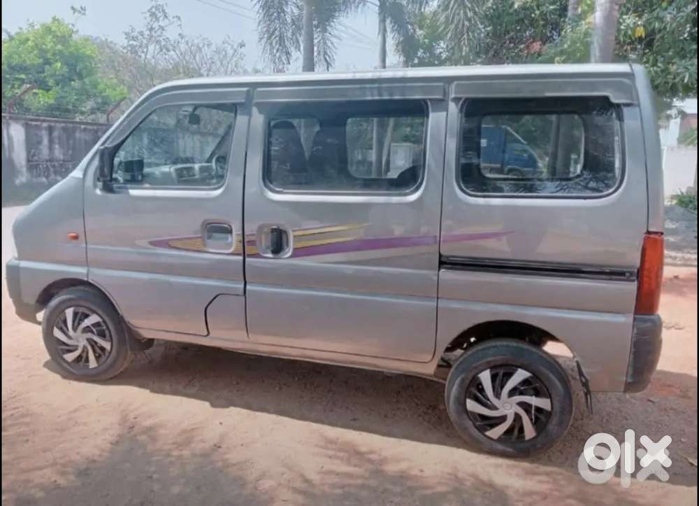 Maruti Suzuki Eeco 2015 Petrol Well Maintained