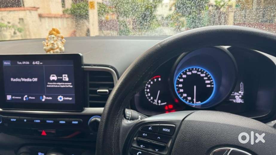 Hyundai Venue 1.2 S Plus, 2022, Petrol