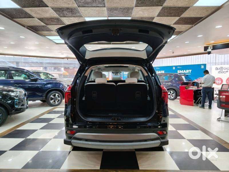 Mahindra Xuv700 2.0 Ax 7 Petrol At Luxury Pack Str, 2024, Petrol