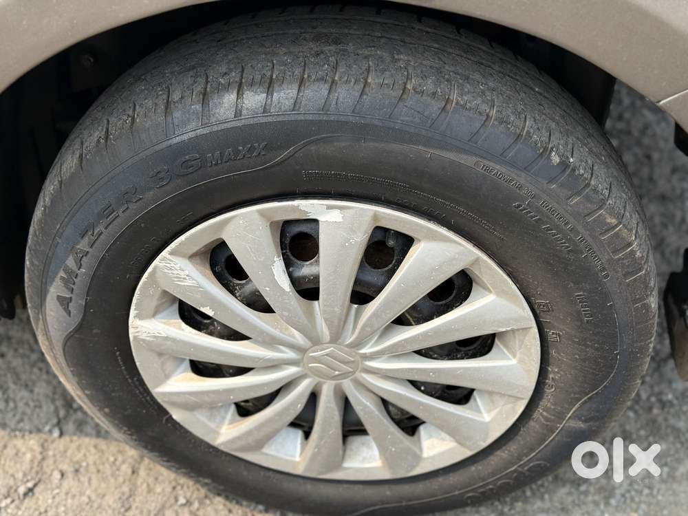 Maruti Suzuki Swift Dzire Vxi Optional, 2016, Petrol