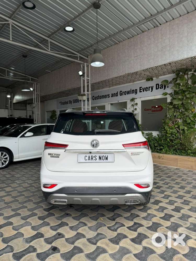 Mg Hector Plus Sharp Pro 1.5 Turbo Petrol Cvt 6 Str Dual Tone, 2021,..
