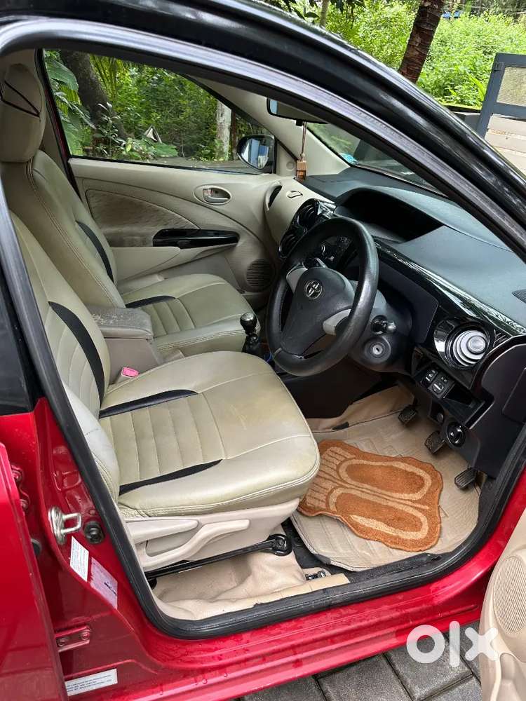 Toyota Etios Liva Petrol 2016