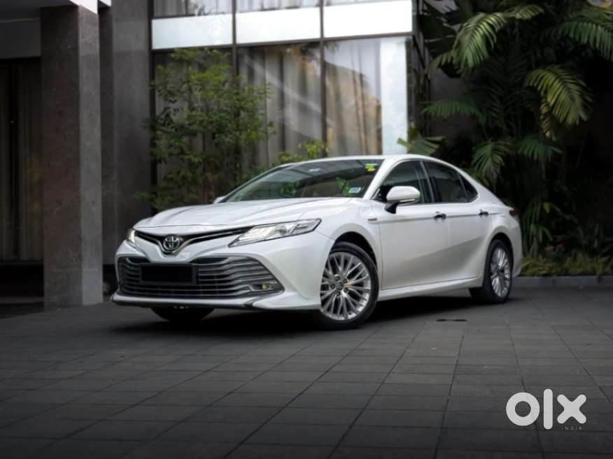 Toyota Camry Hybrid, 2021, Petrol