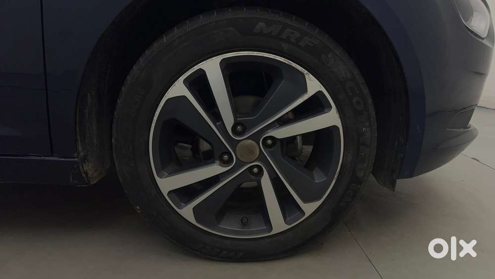 Tata Altroz Xz, 2023, Petrol