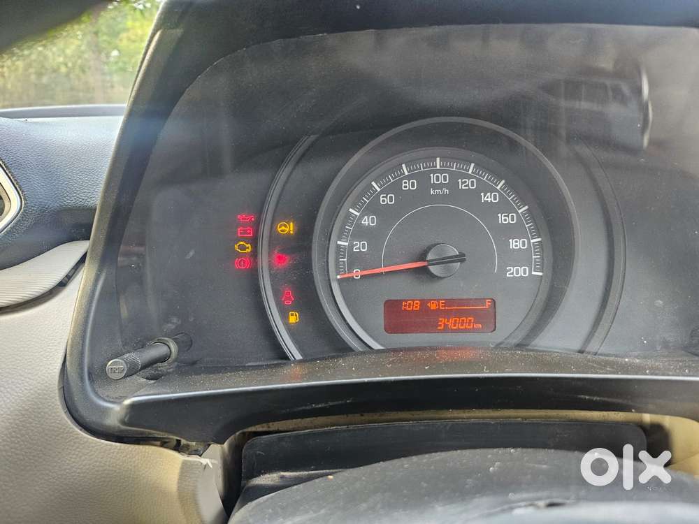 Maruti Suzuki Swift Dzire Lxi Option, 2021, Petrol