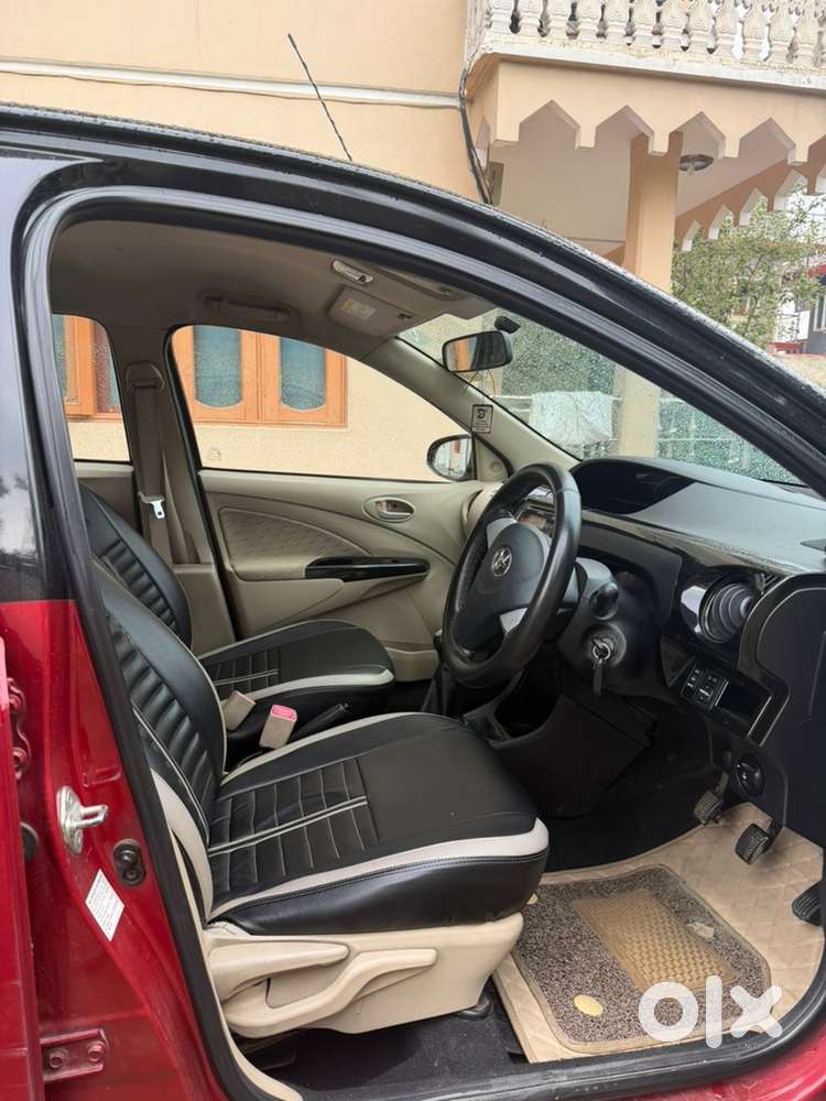 Toyota Etios Liva 2019 Dual Tone