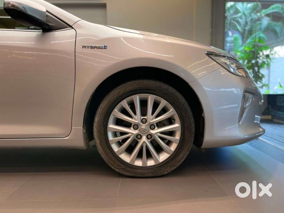 Toyota Camry Hybrid, 2015, Electric