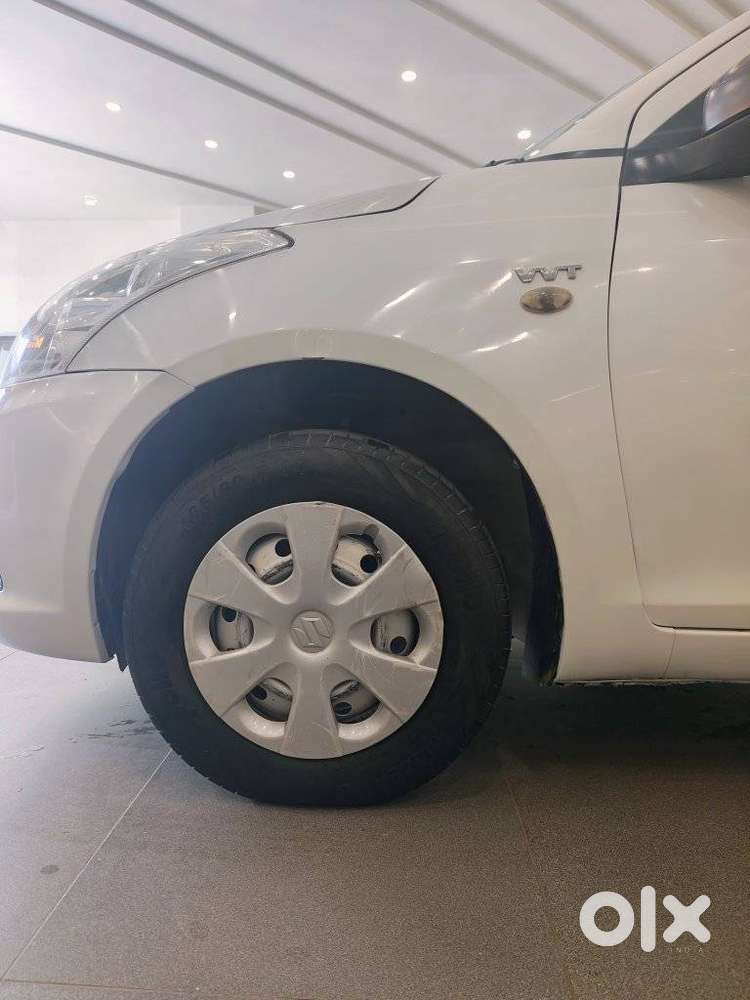 Maruti Suzuki Swift Dzire Lxi Option, 2017, Cng & Hybrids