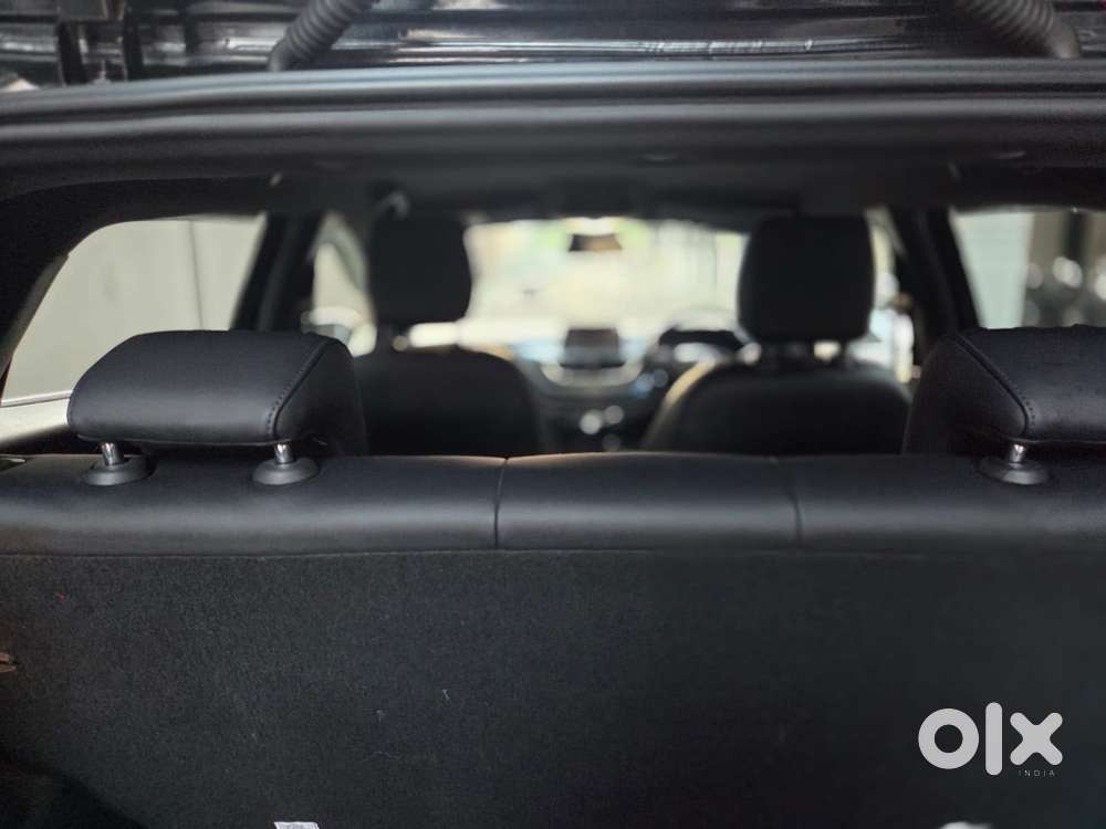 Tata Altroz Xz Plus (s) Dark Edition, 2023, Petrol