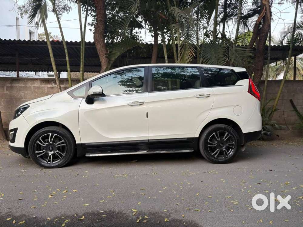 Mahindra Marazzo M8, 2019, Diesel
