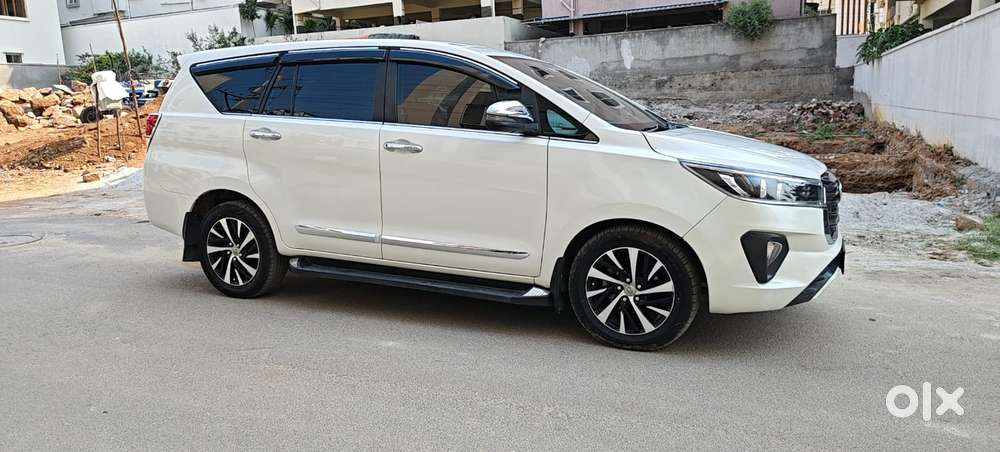 Toyota Innova Crysta 2.5z, 2022, Diesel