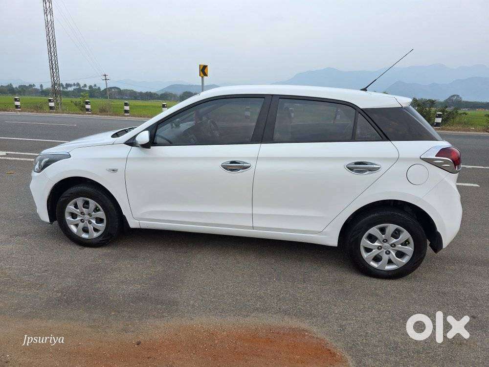 Hyundai I20 Petrol Cvt Magna Executive, 2018, Petrol