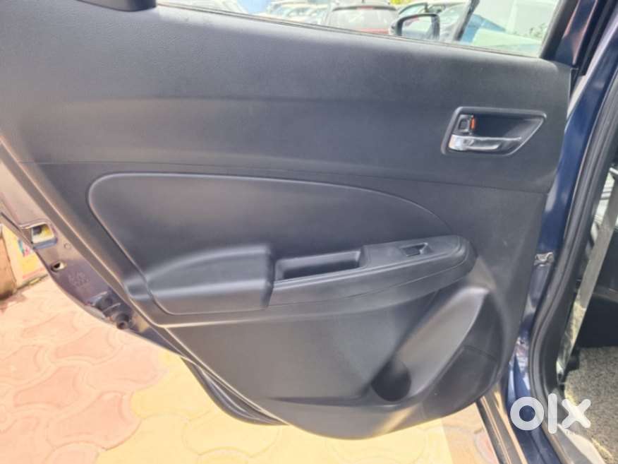 Maruti Suzuki Swift 1.3 Zxi, 2021, Petrol