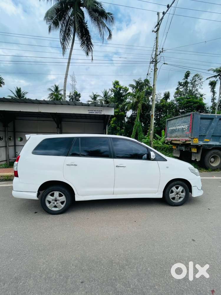 Toyota Innova Diesel 2016 Car