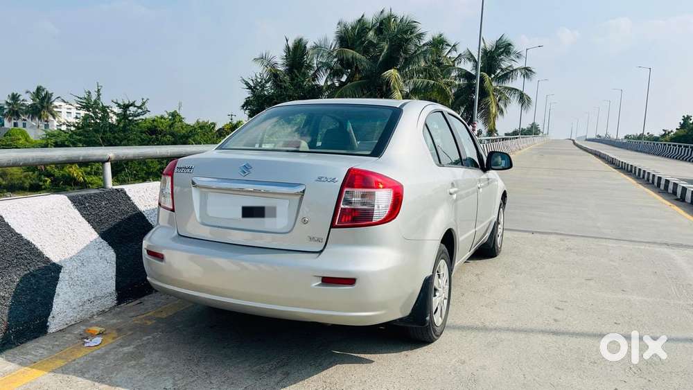 Maruti Suzuki Sx4 2007-2012 Vxi Bsiv, 2011, Petrol