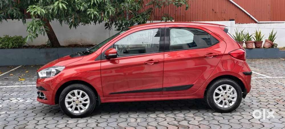 Tata Tiago 1.2 Revotron Xza, 2017, Petrol